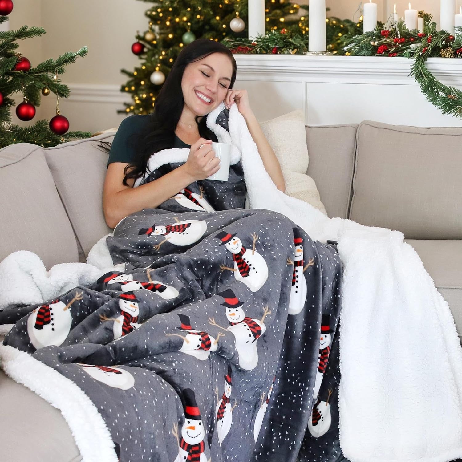 Snowman Blanket, Holiday Theme Sherpa Fleece Throw, Blanket for Couch and Bed, Christmas Blanket | Super Soft, Comfy, Cozy, Fluffy, Warm | 50X60 Inch, Grey